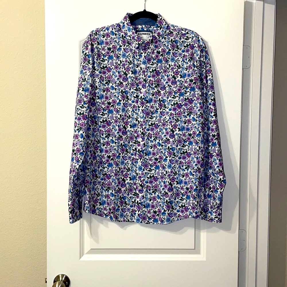 EXPRESS Floral Pattern Button up